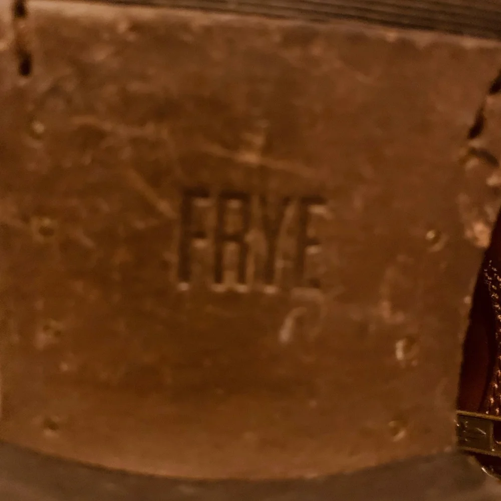 FRYE Boots Brown Zipper Broken on one boot but still can be zipped - Picture 8 of 10